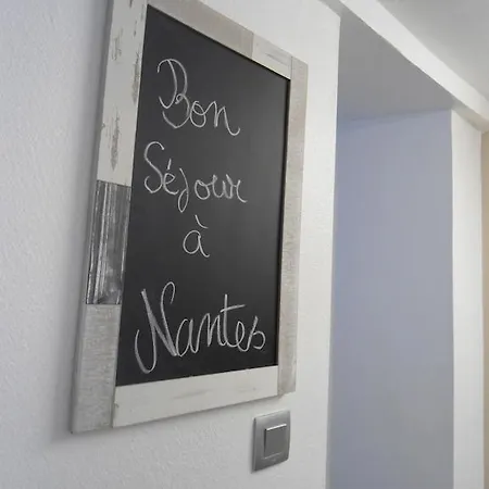 Appart Jardin En Ville Coeur De Nantes Apartment