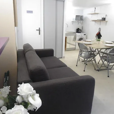 Apartment Appart Jardin En Ville Coeur De Nantes